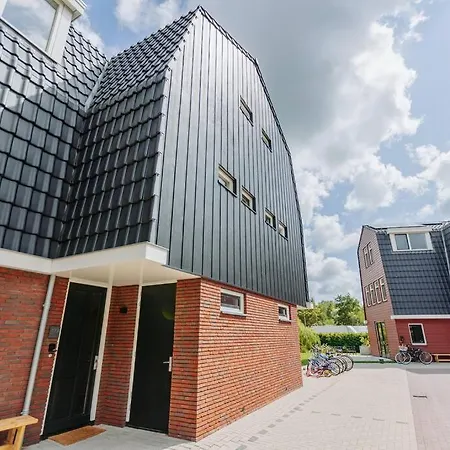 Brand new luxurious 6 bedroom villa in Amsterdam-3